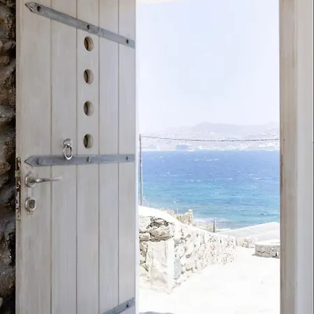Maestro Mykonos