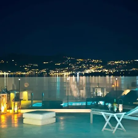 Maestro Mykonos Agios Ioannis Diakoftis